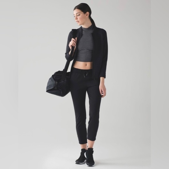 Lululemon Black On The Fly Pants 28” - Picture 1 of 9